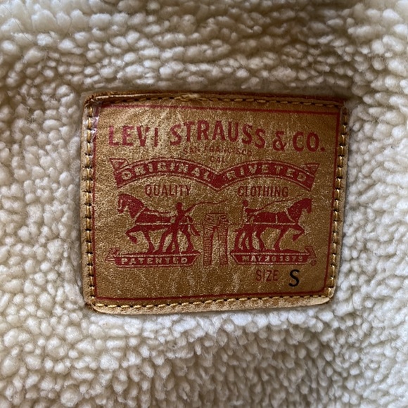 Levi’s Sherpa Denim Jacket Size S - Picture 3 of 8